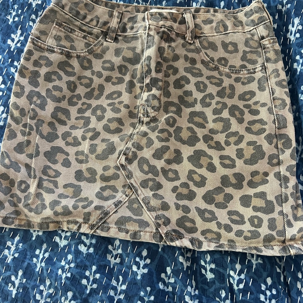 Cream Mini Pencil Skirt for Casual Resort Wear